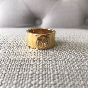 Michael Kors gold ring